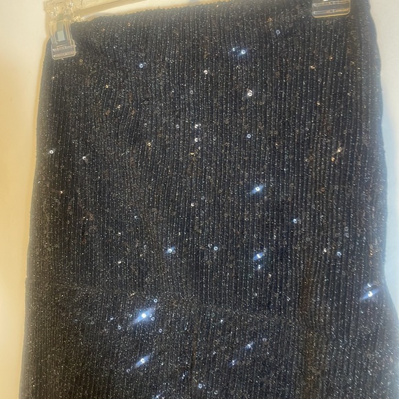 Sequined pantsuit - Picture 2 of 8